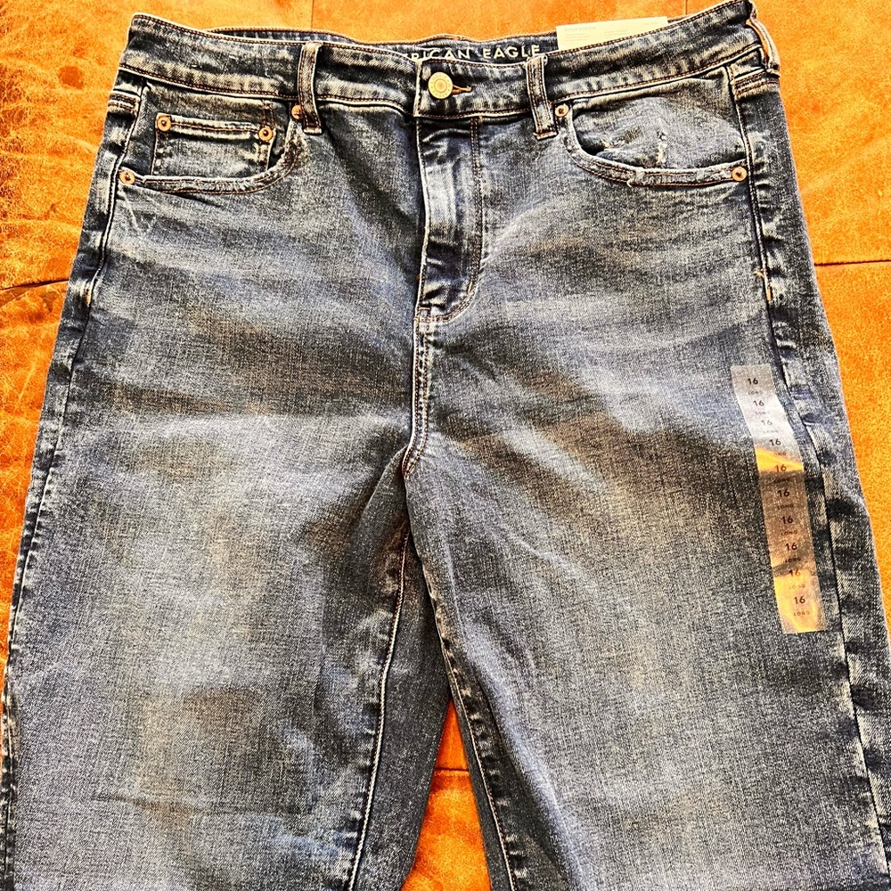 American Eagle Slim Straight jeans NWT